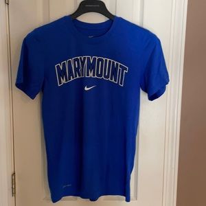 NIKE Marymount T-Shirt